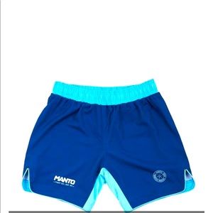 Manto fight shorts